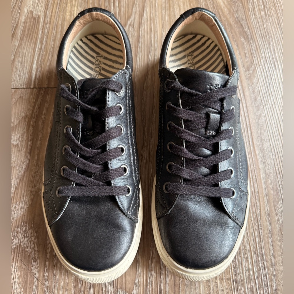 Taos Footwear Plim Soul Lux Sneakers | Size 9